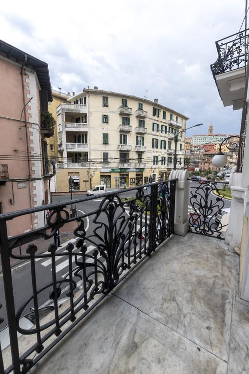 Cavour Guest House Ventimiglia Eksteriør billede